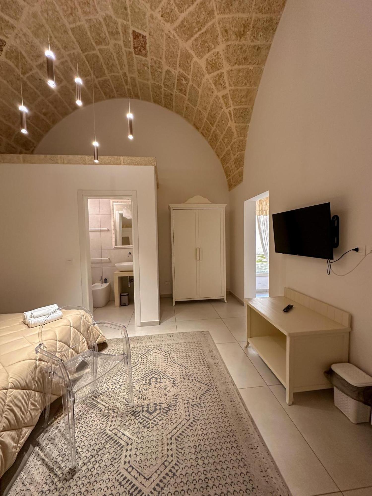 Palazzo Alma luxury rooms Casarano Esterno foto