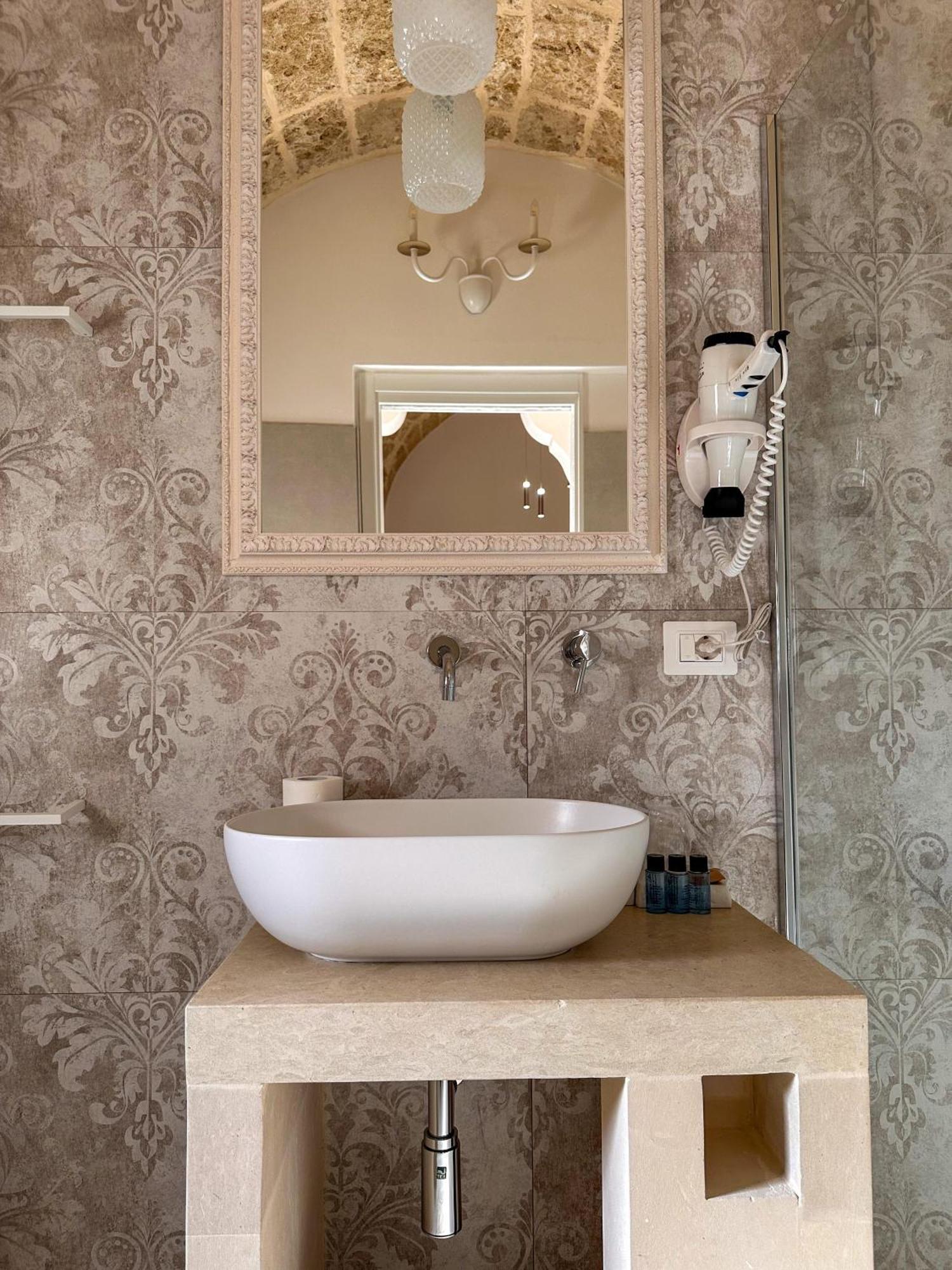 Palazzo Alma luxury rooms Casarano Esterno foto