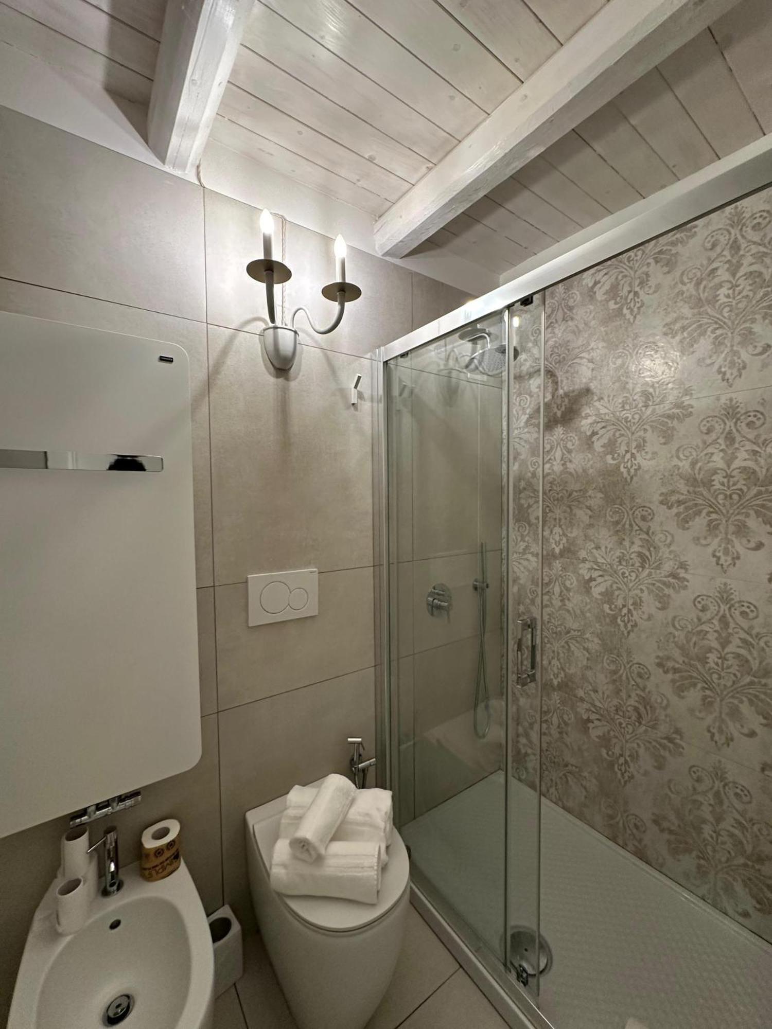 Palazzo Alma luxury rooms Casarano Esterno foto