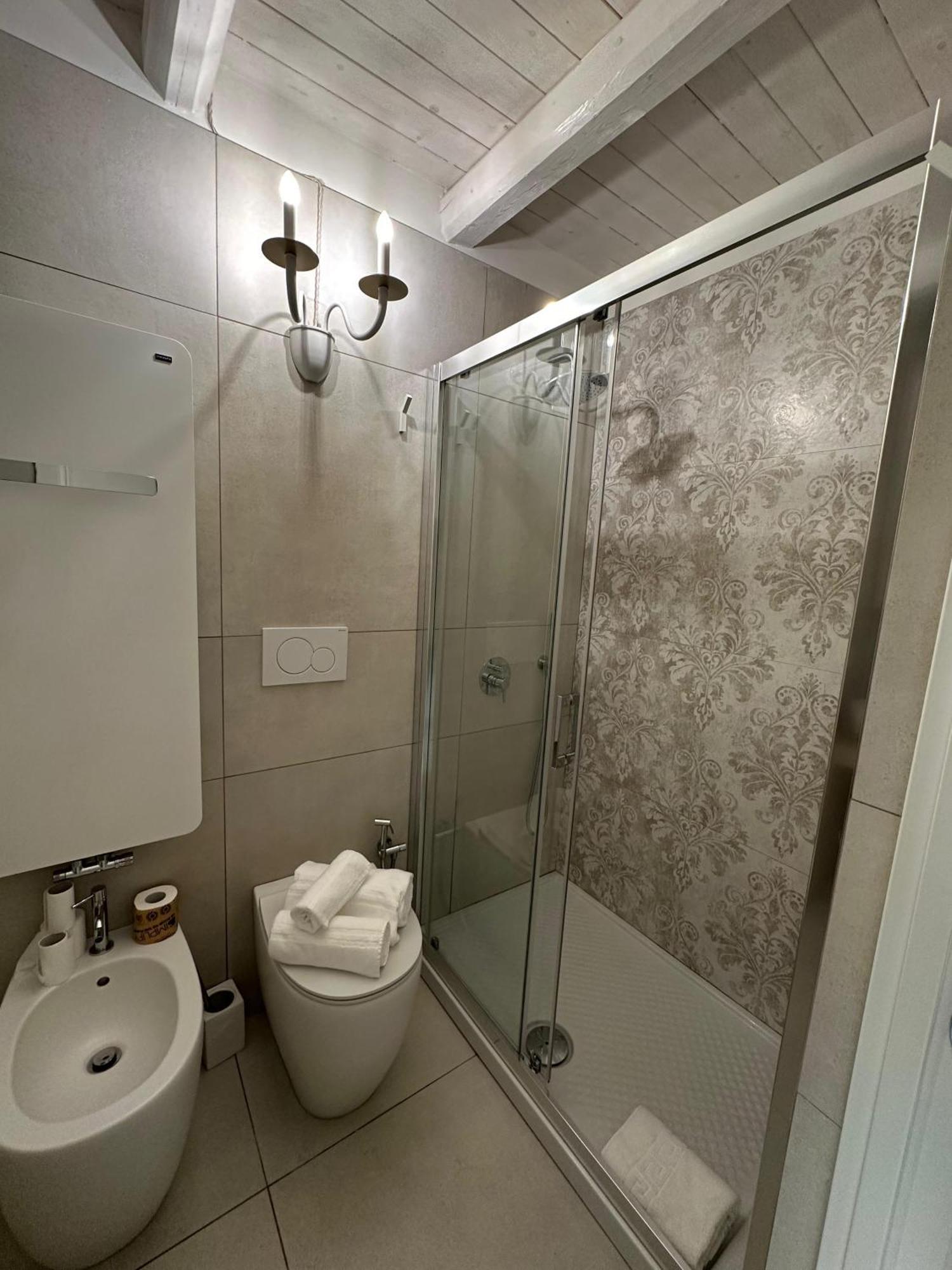 Palazzo Alma luxury rooms Casarano Esterno foto