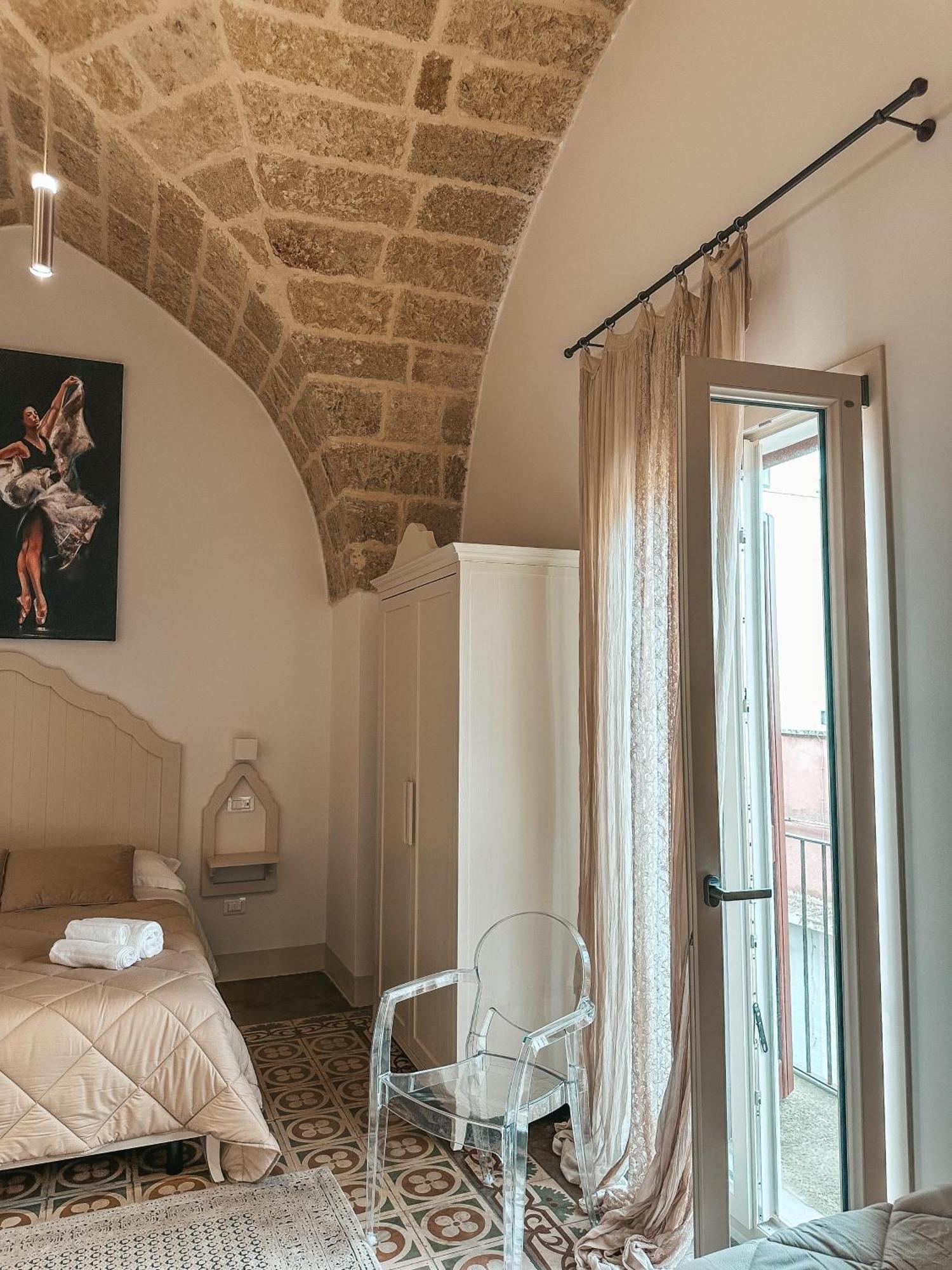 Palazzo Alma luxury rooms Casarano Esterno foto