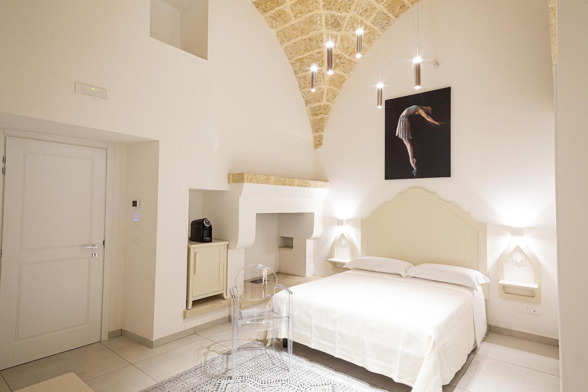 Palazzo Alma luxury rooms Casarano Esterno foto